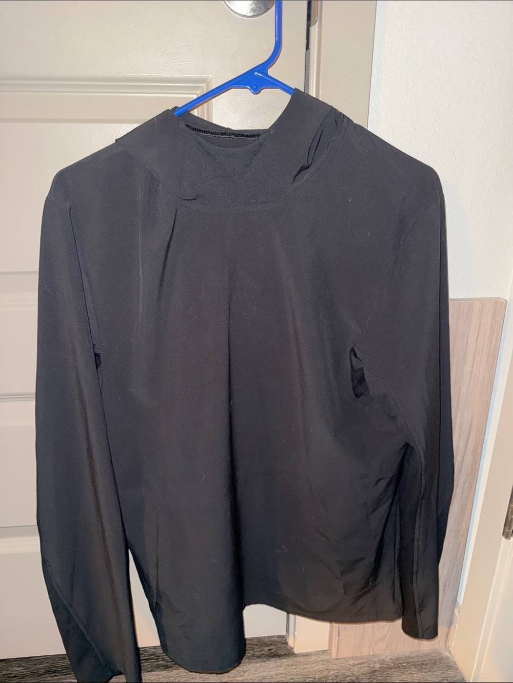 Lululemon wind breaker hoodie